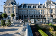 Paul Bouet Architecte, restructuration La Poste Palais du Commerce, République, Rennes, 35.